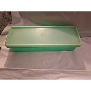 Vintage Tupperware Jadeite‎ Green Celery Keeper  - Container & Lid